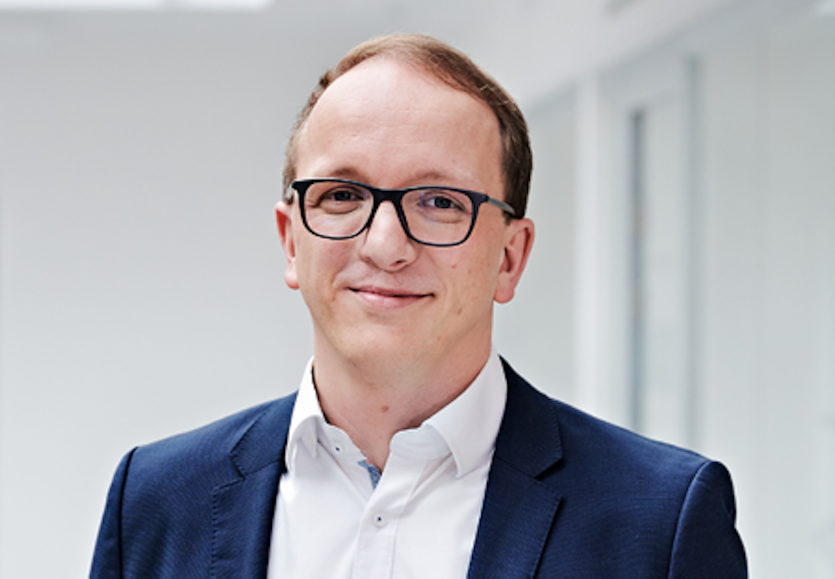 CSO ULT AG Alexander Jakschick im Anzug