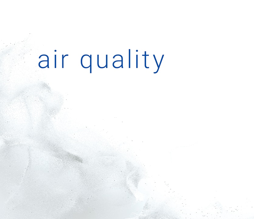 Claim ULT AG "air quality" auf weißem Hintergrund mit Staubpartikeln