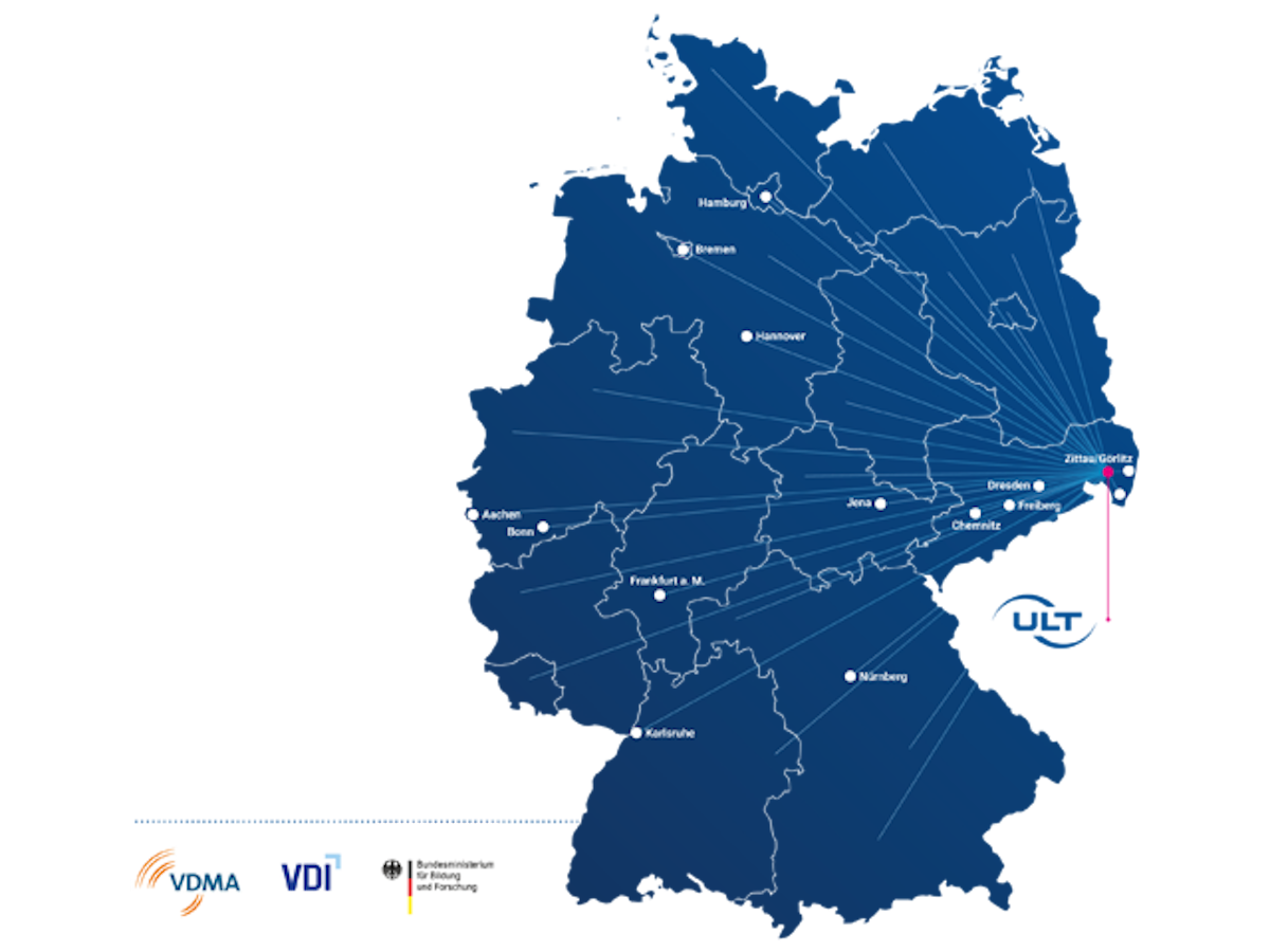 Deutschland-Karte in blau mit Netzwerkgrafik