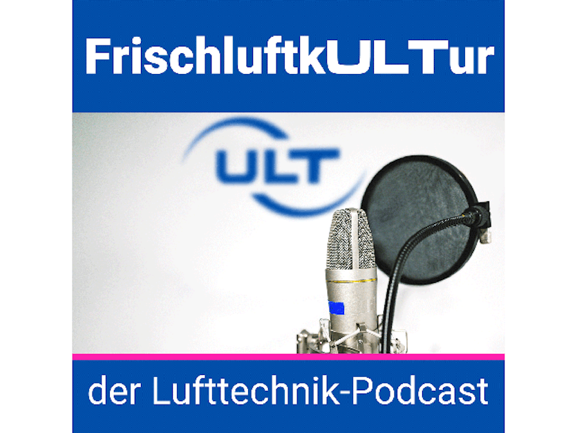 Mikrofon mit Poppschutz zwischen zwei horizontalen blauen Balken