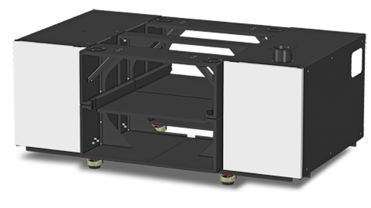 Seitenansicht der Blackbox mit Öffnungsschlitzen