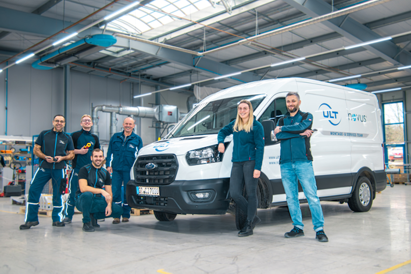 Team für Serviceleistungen, Inbetriebnahmen und Wartung