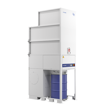 Seitlicher Blick auf die hellgraue, stufenförmige Anlage