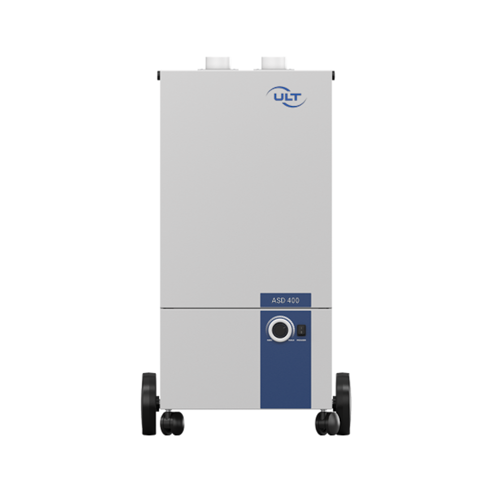 Frontalansicht auf das graue Gerät mit blauem Aufkleber und Rollen