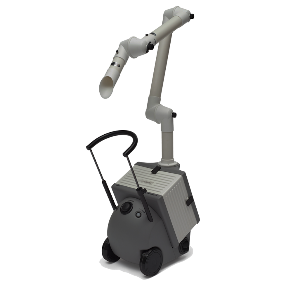 Weißer Absaugarm mit Spitze auf einem weißen Gerät installiert